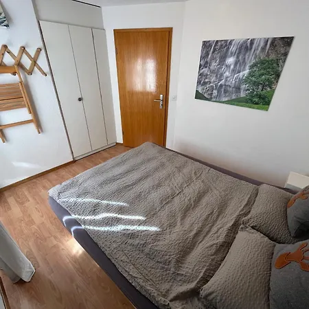 Kr 2 Bedroom In Apartment *